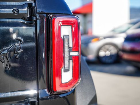 Used 2023 Ford Bronco Wildtrak image 10