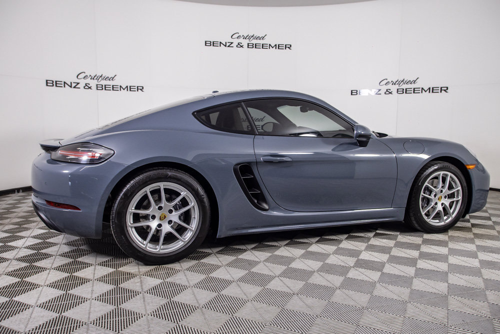 Used 2018 Porsche 718 Cayman RWD image 4