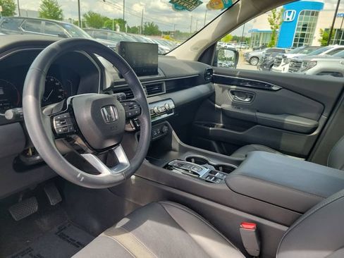 Certified 2024 Honda Pilot Touring image 14