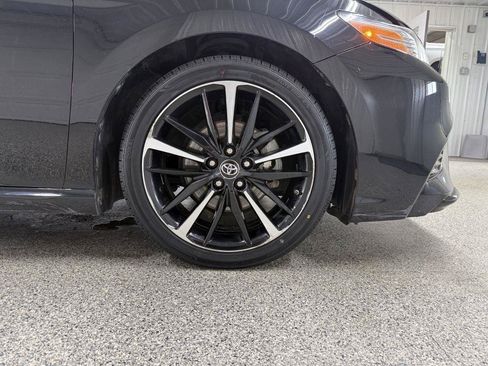 Used 2019 Toyota Camry XSE FWD image 37