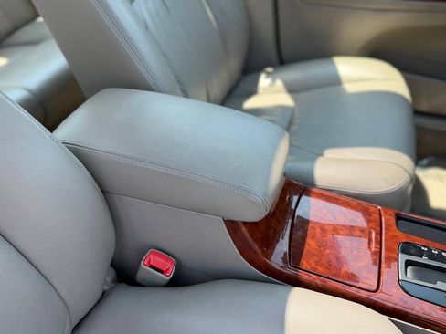 Used 2006 Toyota Camry XLE w/ VSC & Side Airbag Pkg FWD image 67