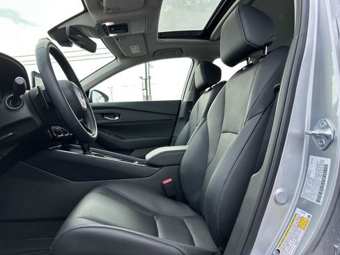 Used 2025 Honda Accord EX-L image 11