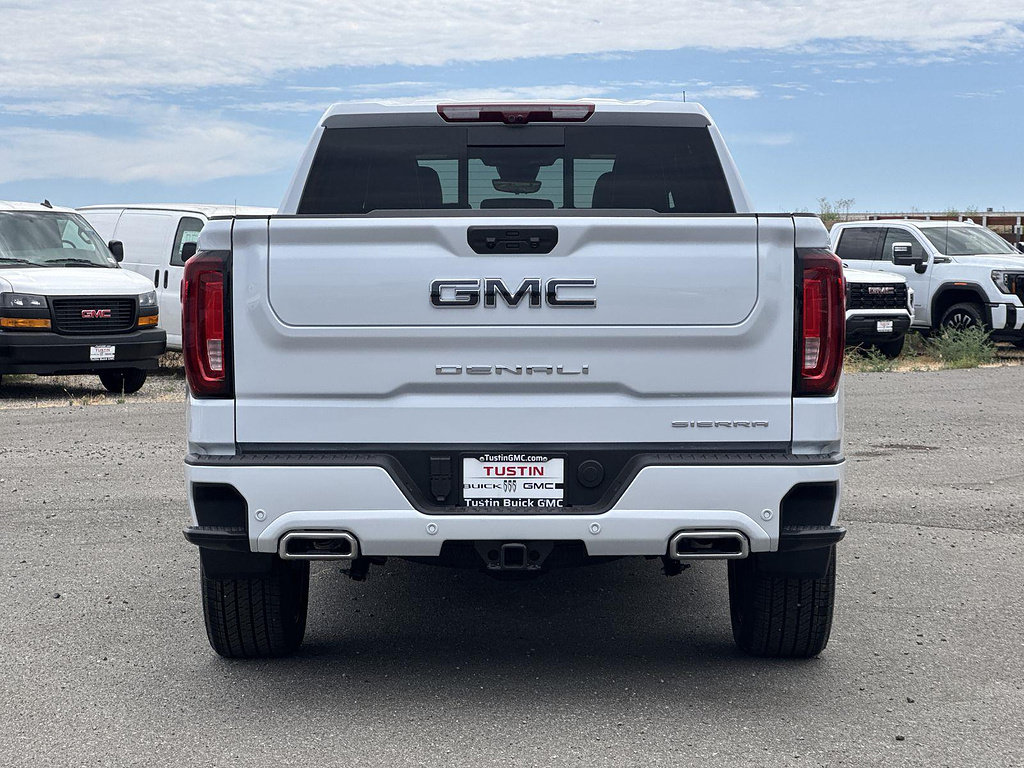 New 2026 GMC Sierra 1500 Denali Ultimate w/ LPO, Black Badging Package AWD/4WD image 4