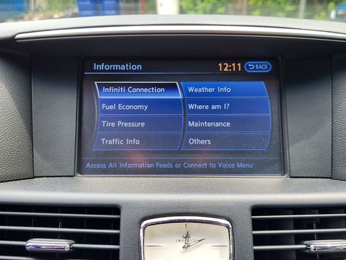 Used 2015 INFINITI Q70 3.7 AWD/4WD image 11