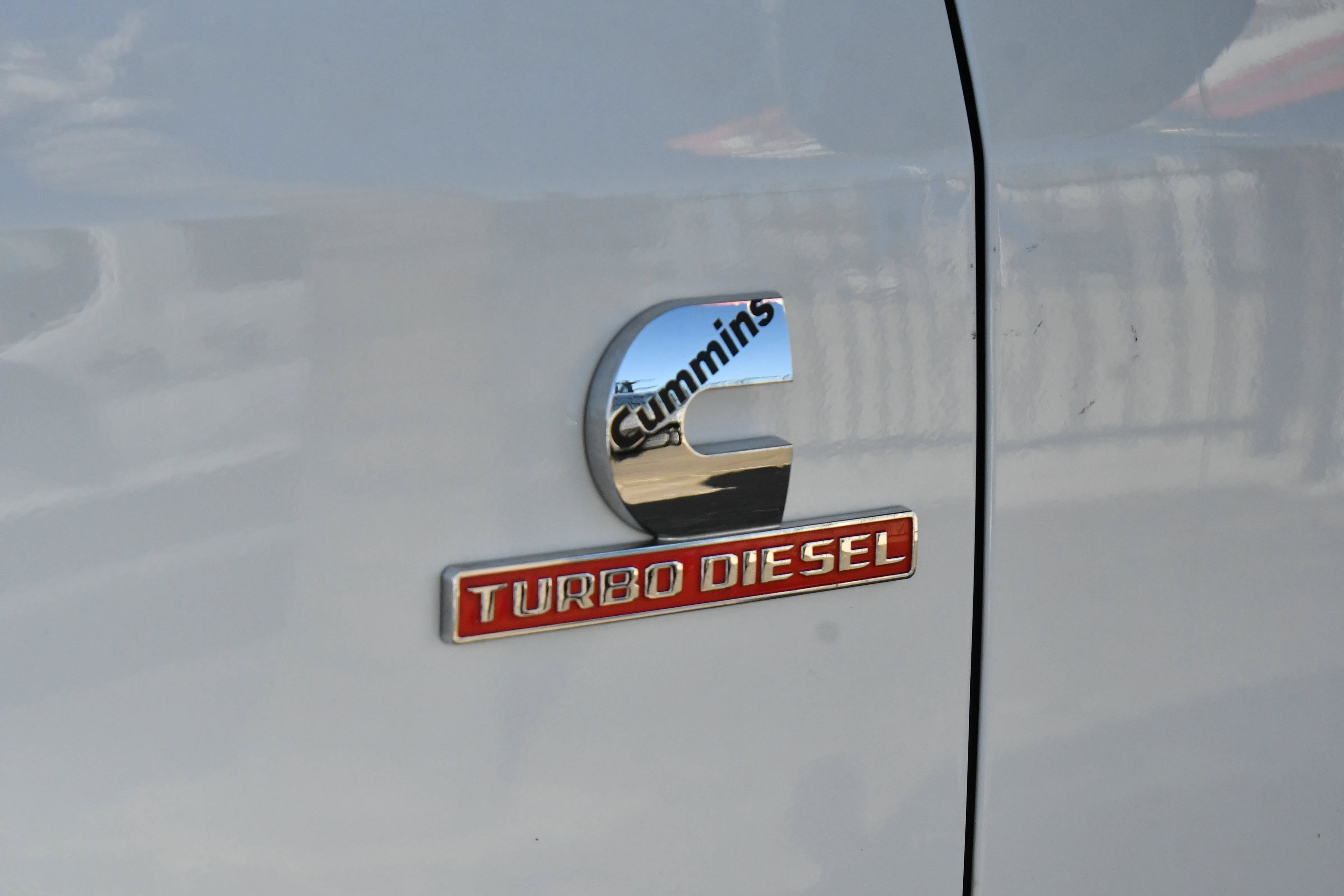 Used 2026 RAM 2500 Laramie AWD/4WD image 14