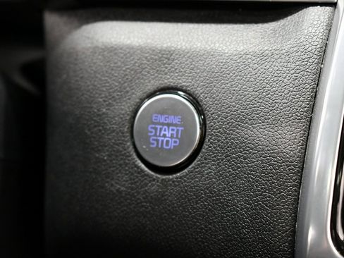 Certified 2023 Kia Sorento SX image 24