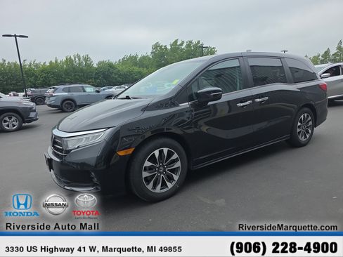 Used 2024 Honda Odyssey EX-L image 3