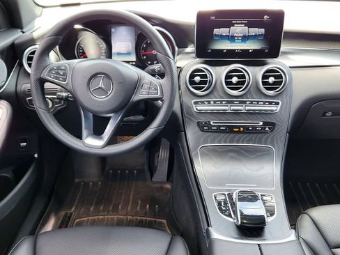 Used 2017 Mercedes-Benz GLC 300 4MATIC image 20