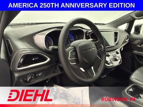New 2027 Chrysler Pacifica Select FWD image 25