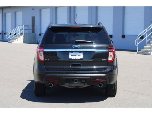Used 2014 Ford Explorer XLT AWD/4WD image 3