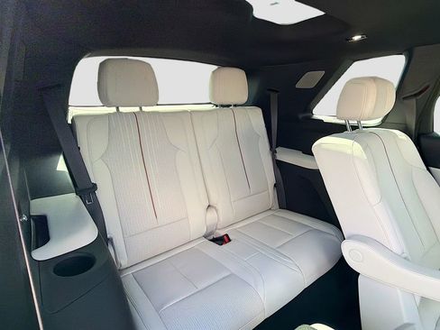 New 2026 Cadillac Vistiq Sport w/ LPO, Floor Liner Package AWD/4WD image 22