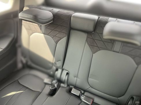 Used 2026 Honda Pilot Elite image 38