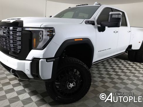 Used 2026 GMC Sierra 3500 Denali Ultimate AWD/4WD image 1