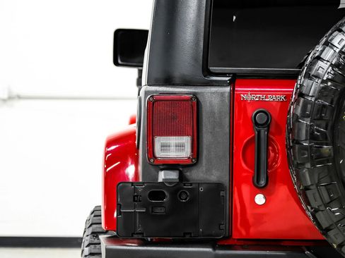 Used 2014 Jeep Wrangler Sahara w/ Connectivity Group image 37