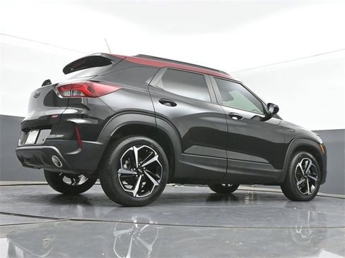 Used 2021 Chevrolet TrailBlazer RS w/ Technology Package image 42