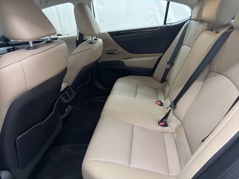 Used 2020 Lexus ES 350 w/ Premium Package image 22