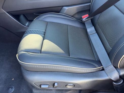 New 2026 Chevrolet Traverse High Country image 11