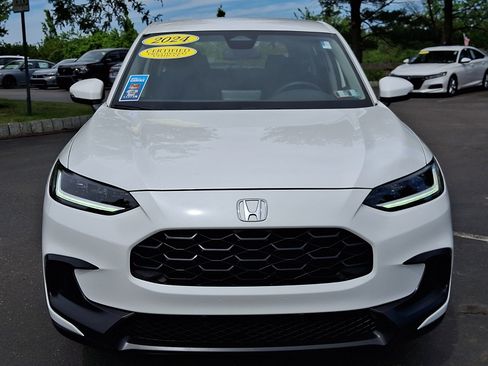Used 2024 Honda HR-V LX image 2