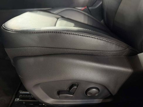 New 2026 Jeep Compass Limited image 27