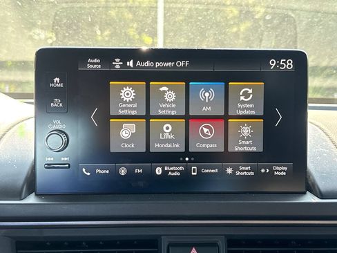 Used 2025 Honda Pilot TrailSport image 26