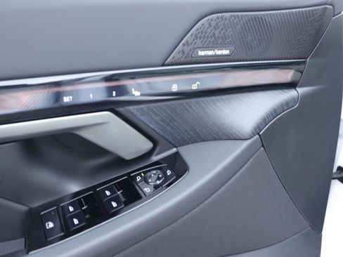 New 2027 BMW 530i w/ Premium Package RWD image 22