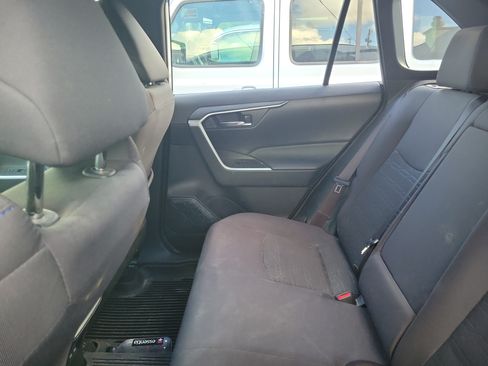 Used 2023 Toyota RAV4 SE AWD/4WD image 9
