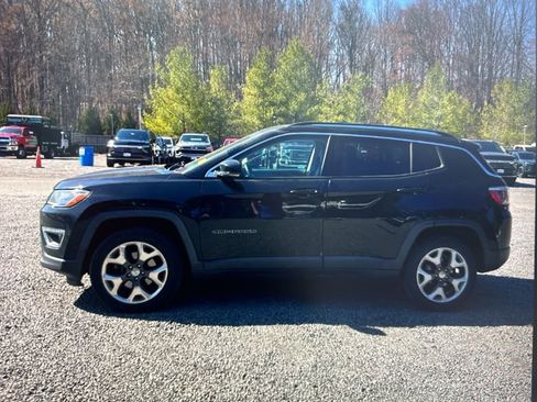 Used 2018 Jeep Compass Limited image 2