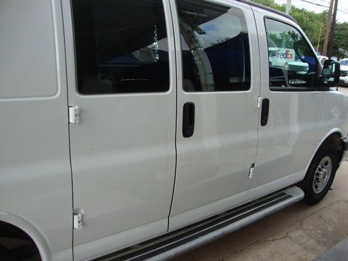 Used 2023 GMC Savana 2500 w/ Driver Convenience Package image 2