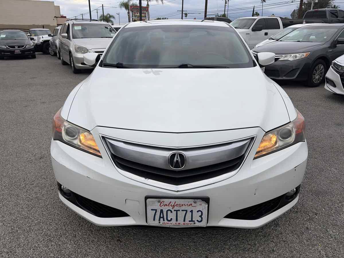 Used 2013 Acura ILX w/ Premium Package FWD image 5