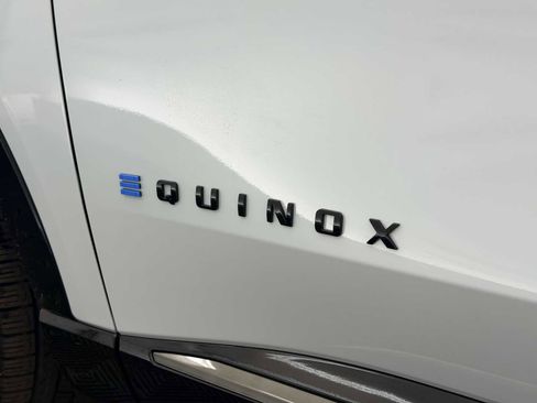 New 2026 Chevrolet Equinox EV RS image 11