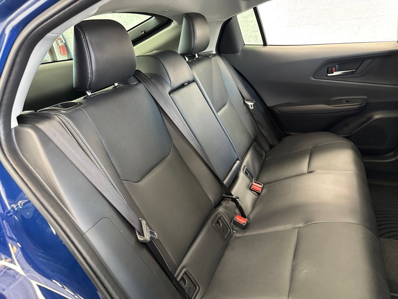 Used 2025 Toyota Prius XLE FWD image 42