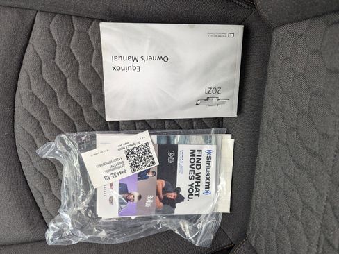Certified 2021 Chevrolet Equinox LT image 28