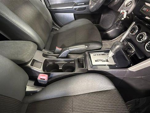 Used 2016 Mitsubishi Lancer ES image 32