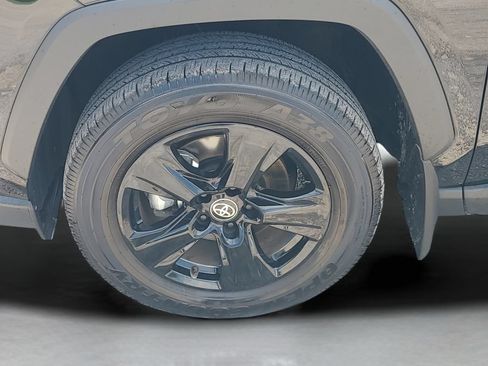 Certified 2025 Toyota RAV4 XLE w/ Convenience Package FWD image 24