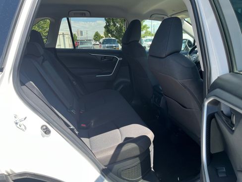 Used 2025 Toyota RAV4 LE AWD/4WD image 16