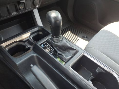 Used 2022 Toyota Tacoma SR RWD image 16