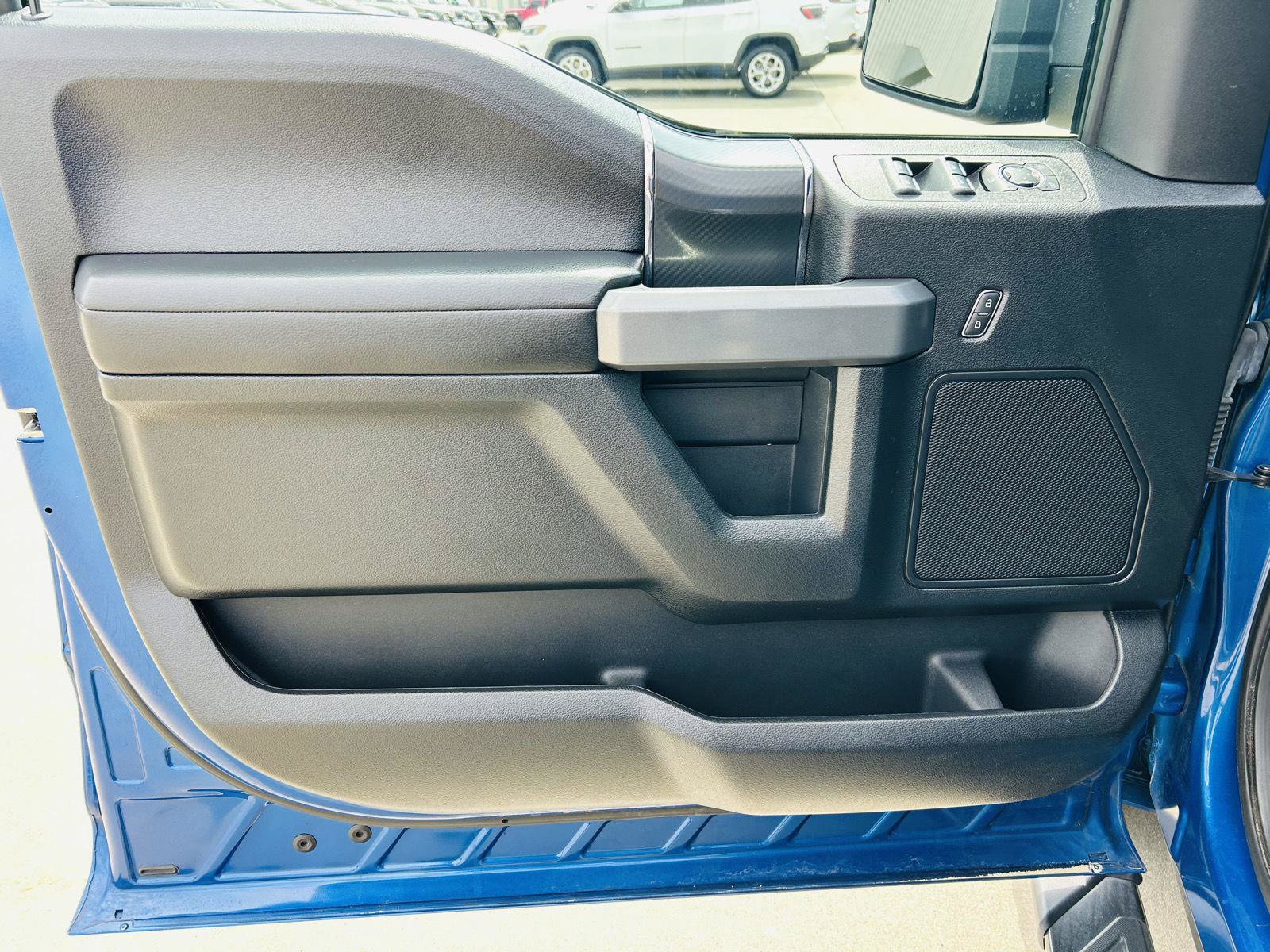 Used 2018 Ford F150 XLT w/ Equipment Group 302A Luxury AWD/4WD image 10