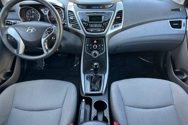 Used 2015 Hyundai Elantra SE FWD image 14