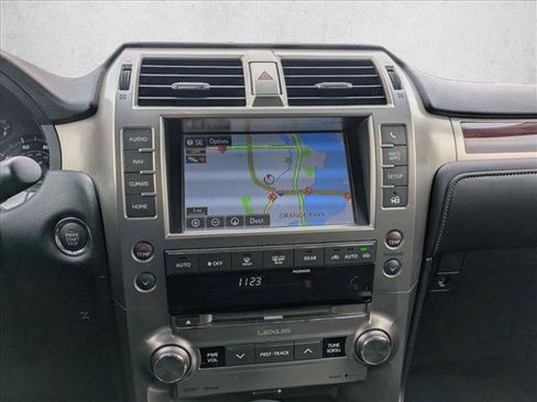 Used 2015 Lexus GX 460 w/ Premium Package image 12