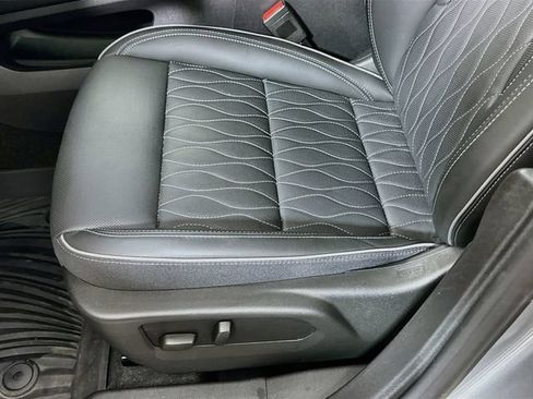 Used 2023 Buick Envision Avenir AWD/4WD image 25