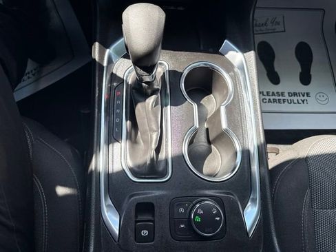 Used 2023 Chevrolet Traverse LT AWD/4WD image 22