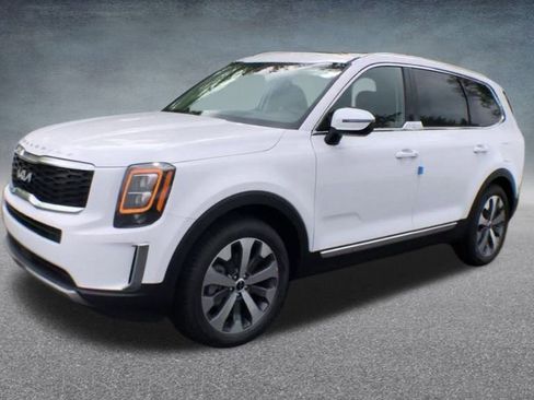 Used 2022 Kia Telluride EX w/ EX Premium Package image 8
