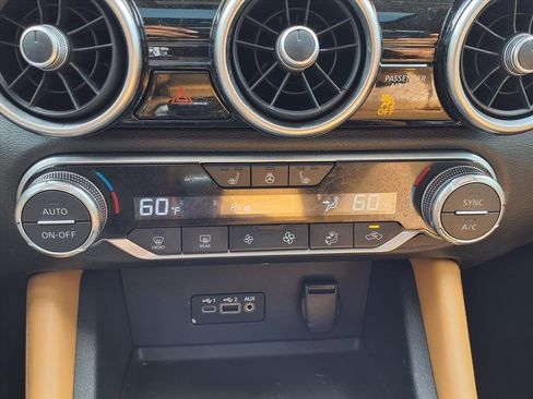 Used 2023 Nissan Sentra SV w/ SV Premium Package image 19