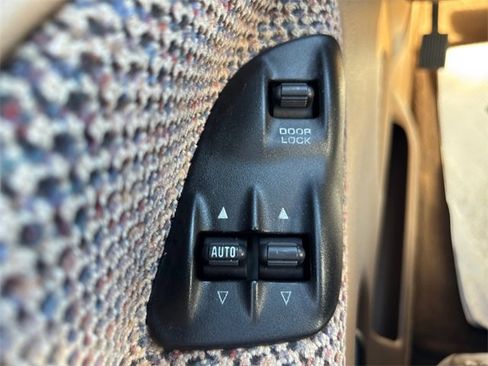 Used 1999 Dodge Ram 3500 Truck ST image 17