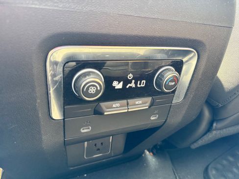 Used 2022 Chevrolet Tahoe Z71 w/ Max Trailering Package AWD/4WD image 20