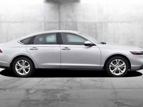 Used 2024 Honda Accord LX image 5