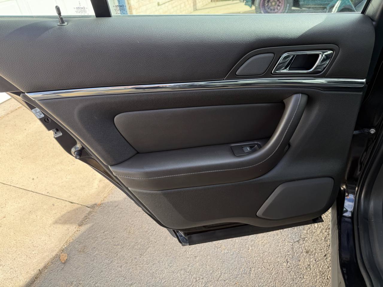 Used 2009 Lincoln MKS AWD image 14