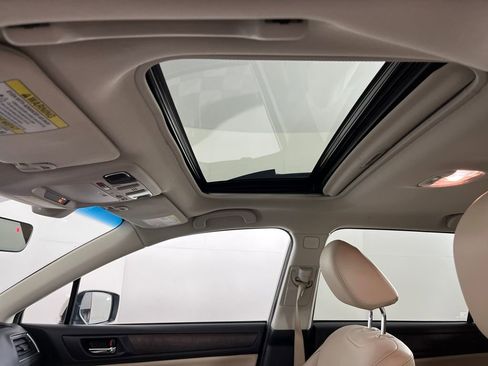 Used 2017 Subaru Outback 2.5i Limited image 25