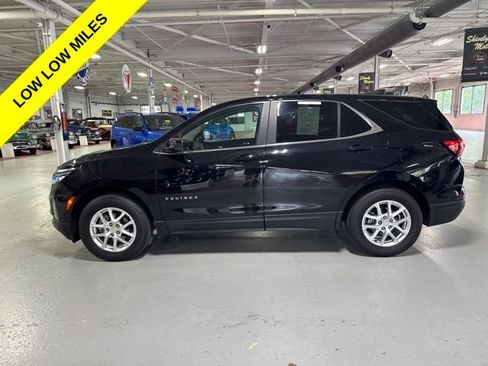 Used 2023 Chevrolet Equinox LT AWD/4WD image 2