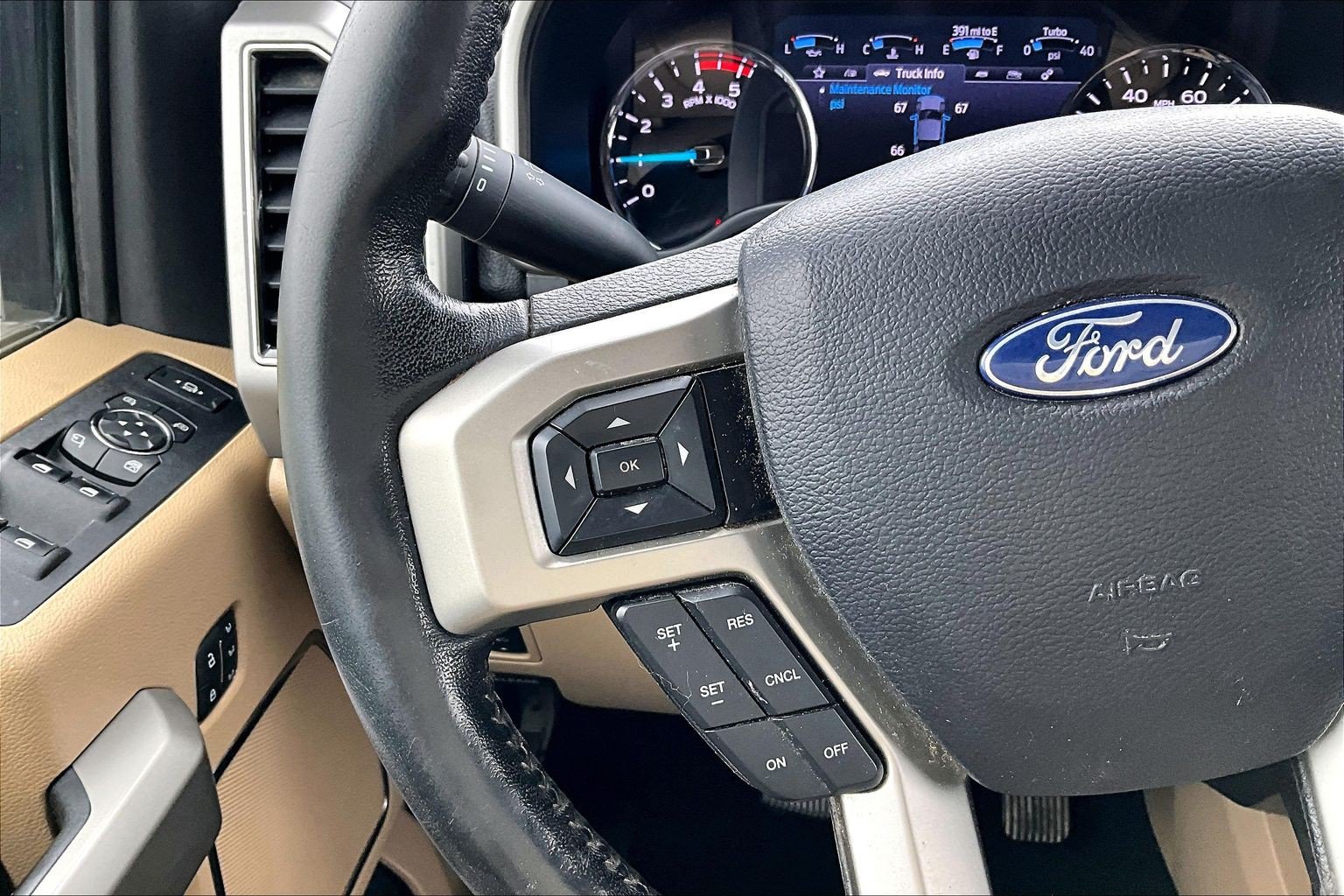 Used 2020 Ford F250 Lariat w/ Lariat Ultimate Package AWD/4WD image 12